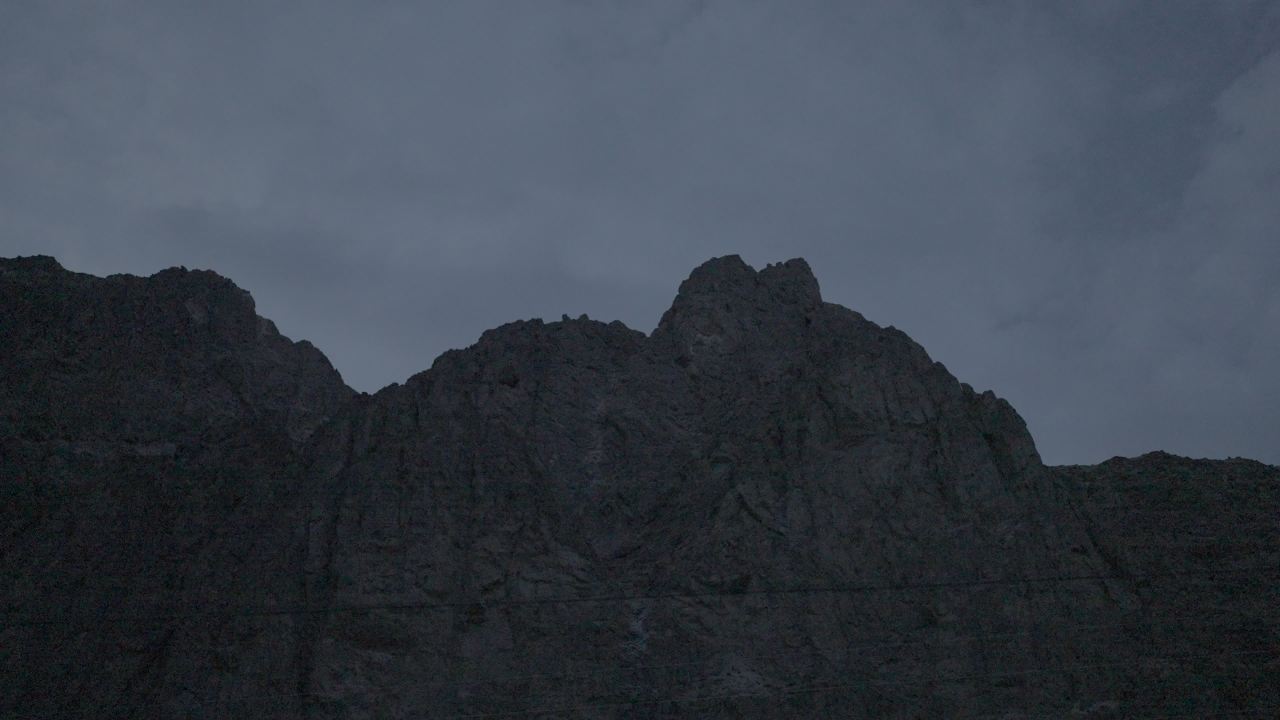 西北 9