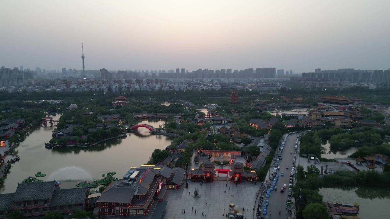 航拍开封清明上河园夜幕灯光
