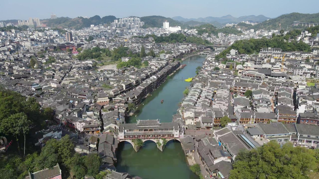 湖南湘西凤凰古城著名旅游景区航拍 