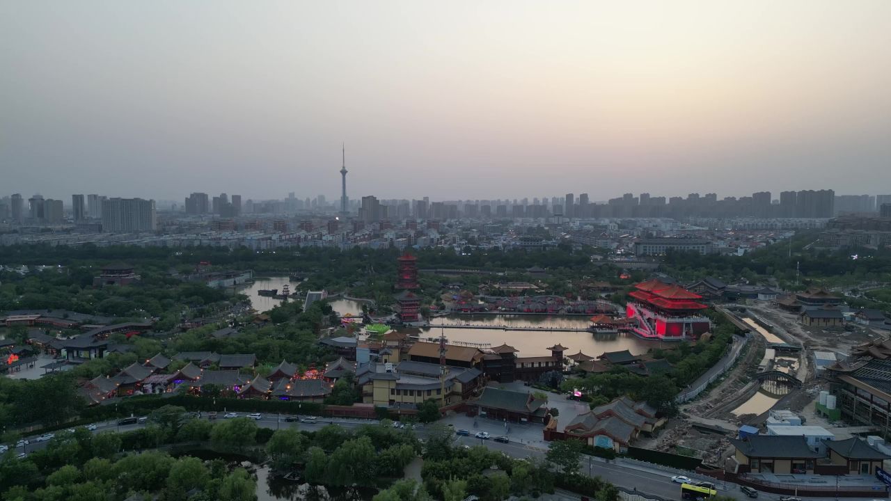 航拍开封清明上河园夜幕灯光