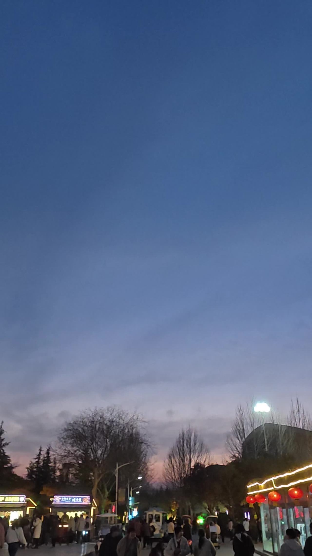 夜市灯火