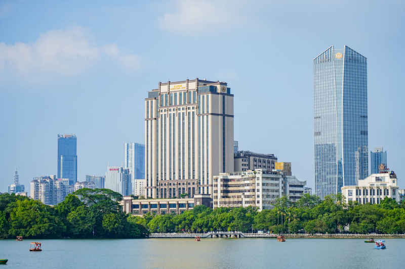 湖景酒店