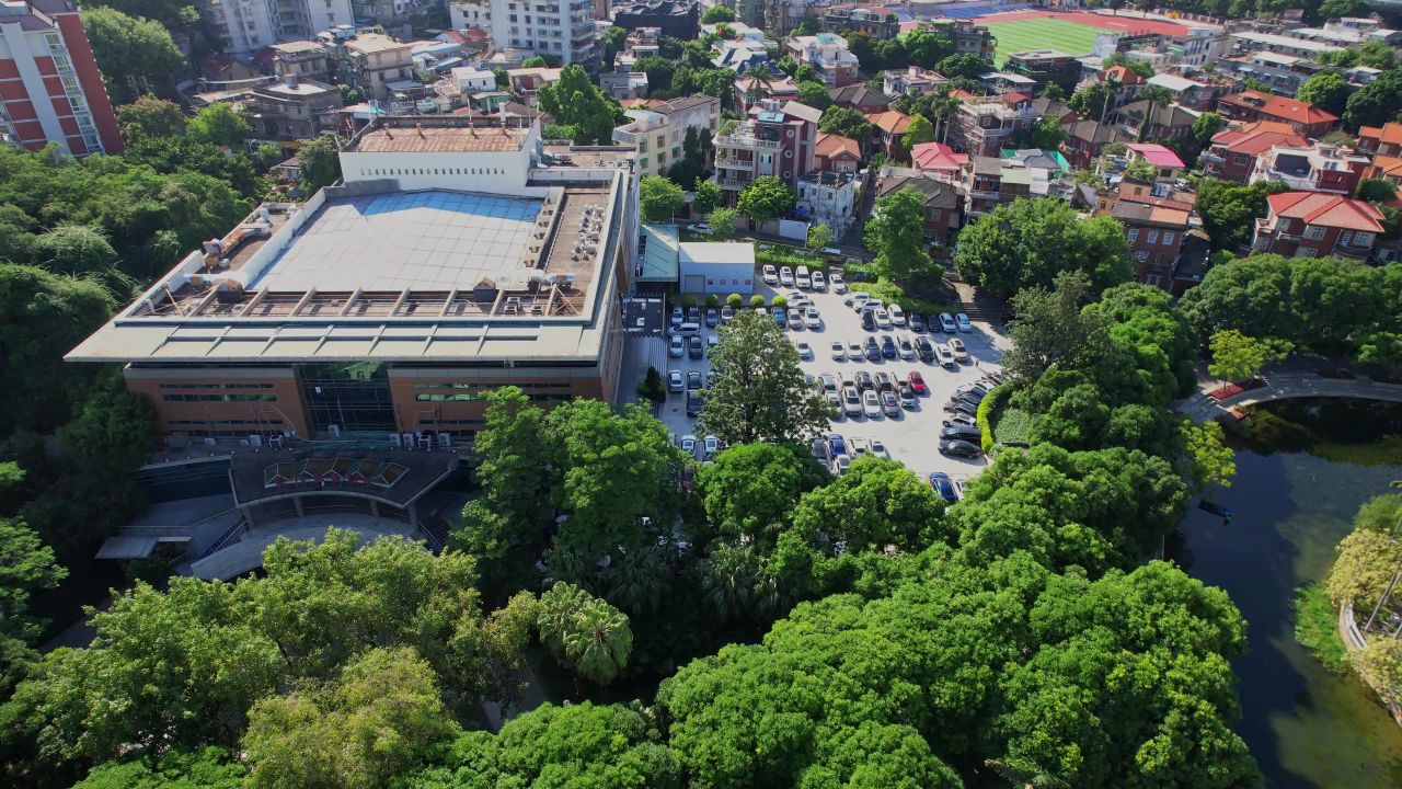 航拍厦门歌舞剧院