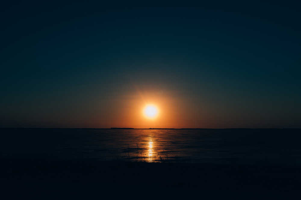 日出海上