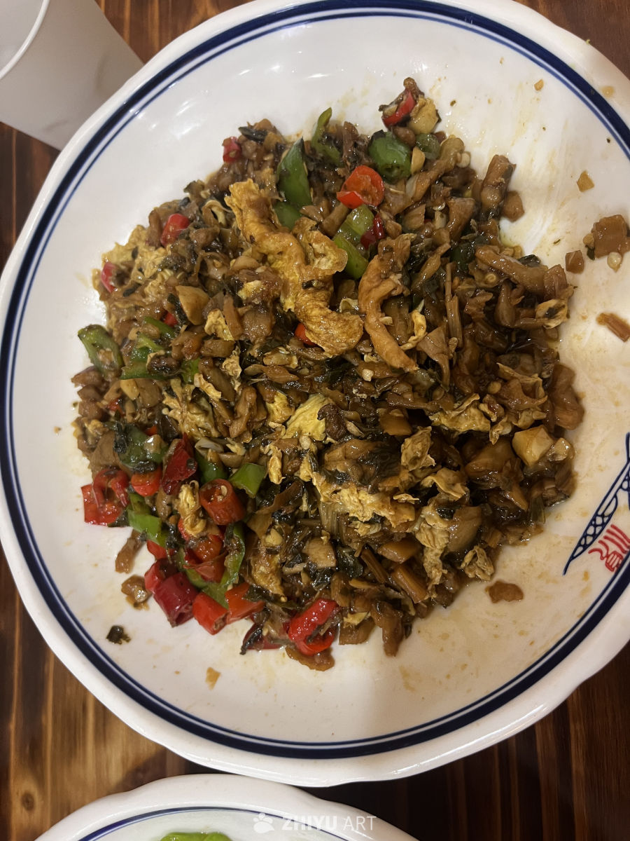 酸菜炒鸡蛋