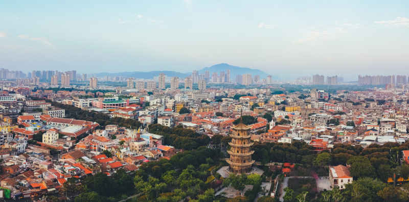 航拍福建泉州古城区建筑风光 49