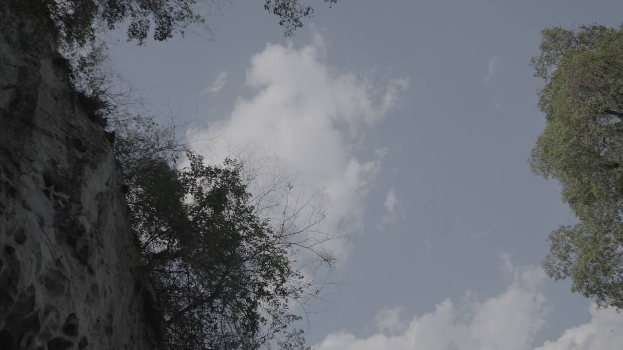 溶洞天窗 23