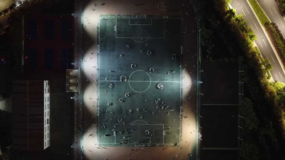 郑航的夜操场