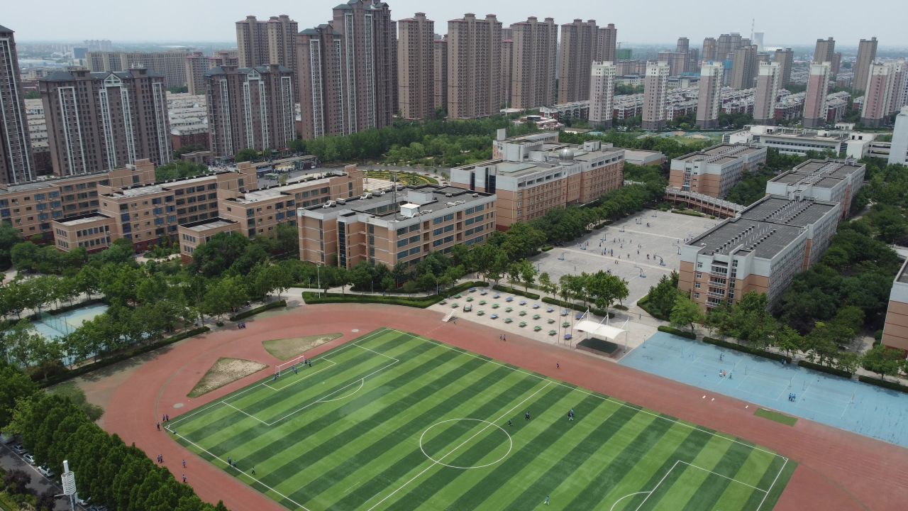 新乡一中南校区学校航拍 10