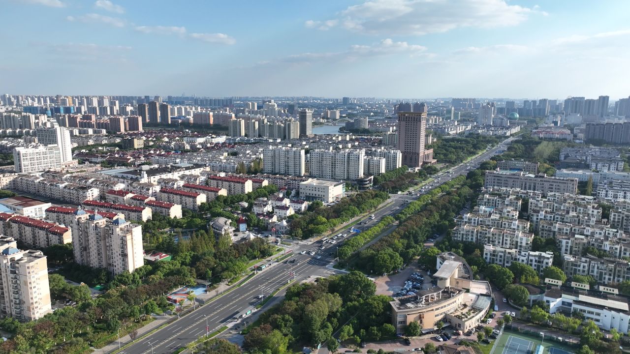 4K航拍昆山城市建筑风光大景 7