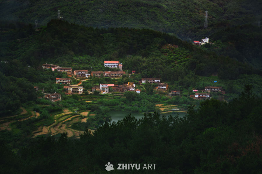山间小村