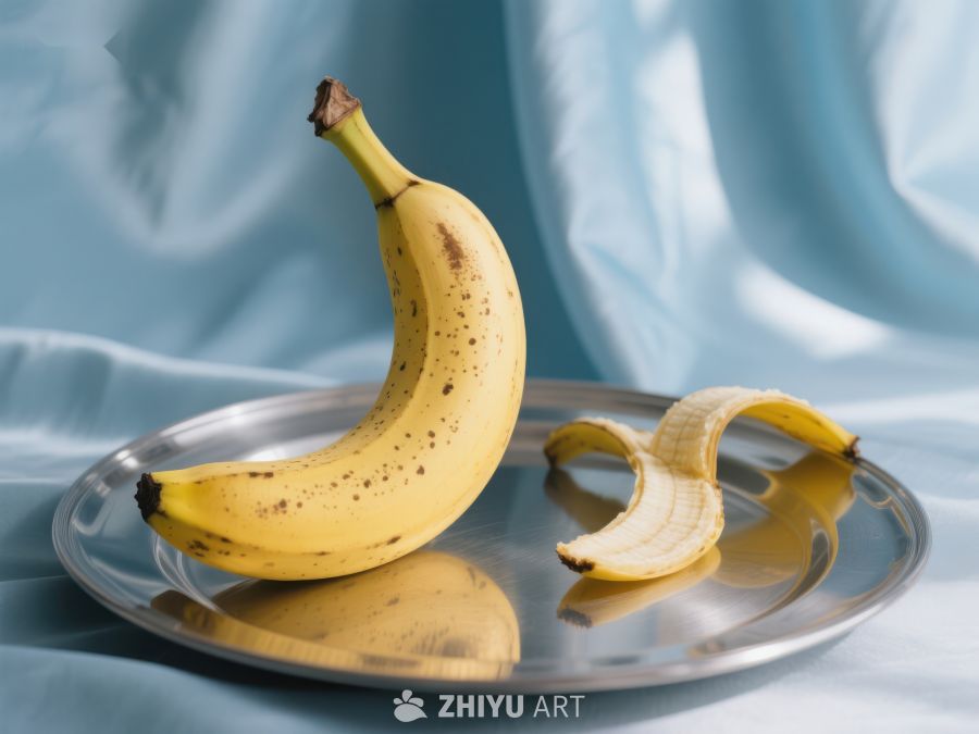 盘中香蕉与果皮 310