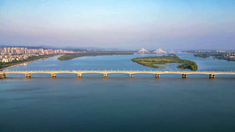 湖北襄阳城市风光航拍摄影图