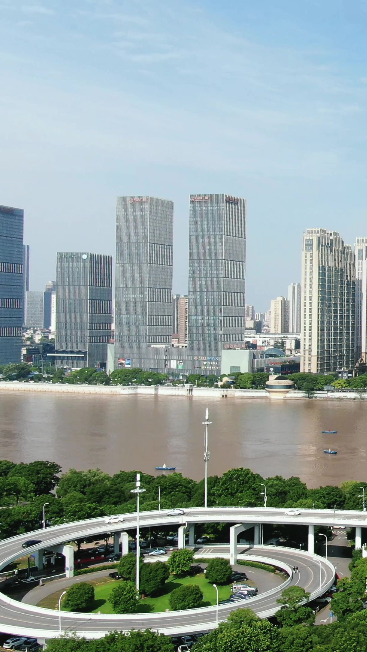 城市航拍湖南长沙万达广场竖屏 