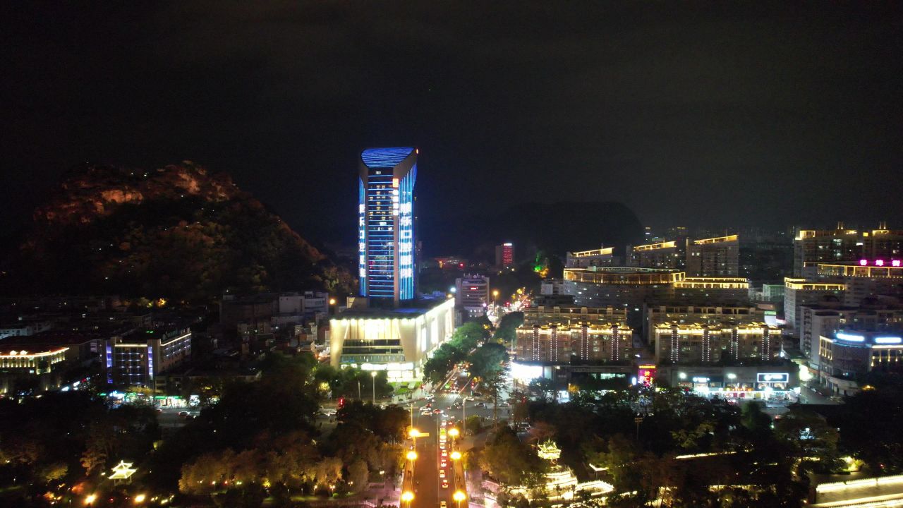 广西柳州银泰城夜景灯光航拍