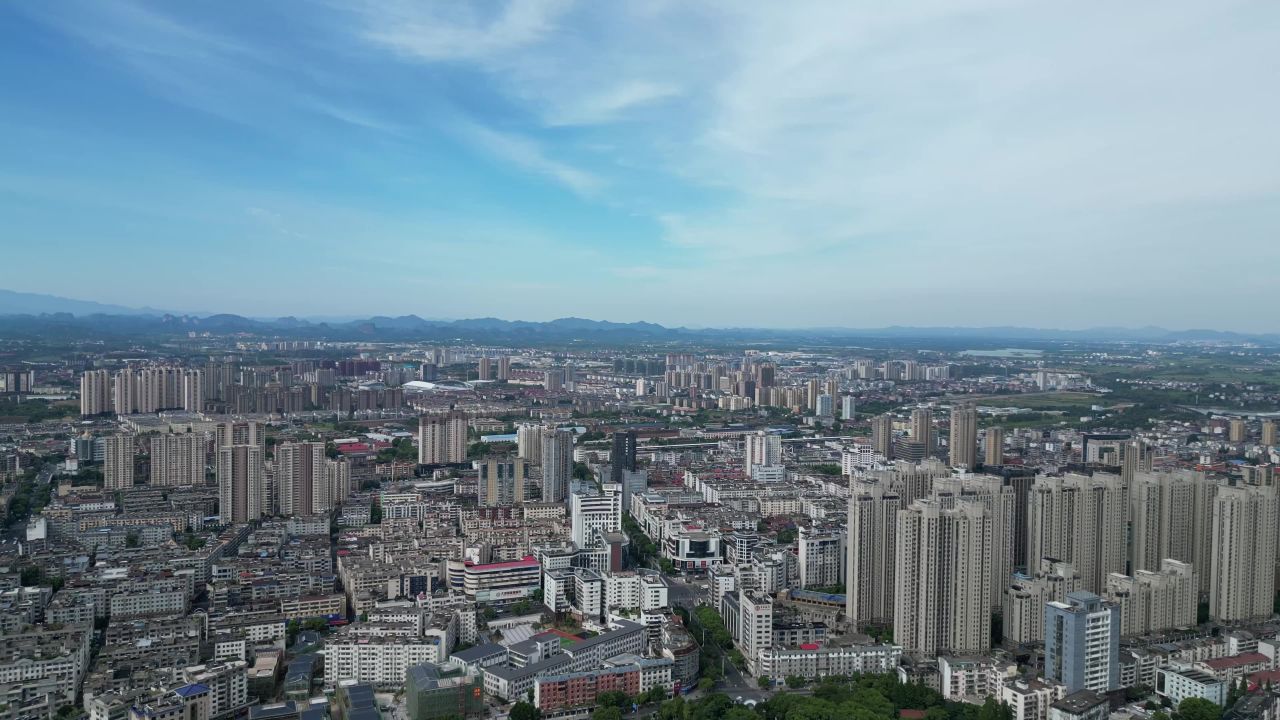 航拍江西鹰潭城市风光 
