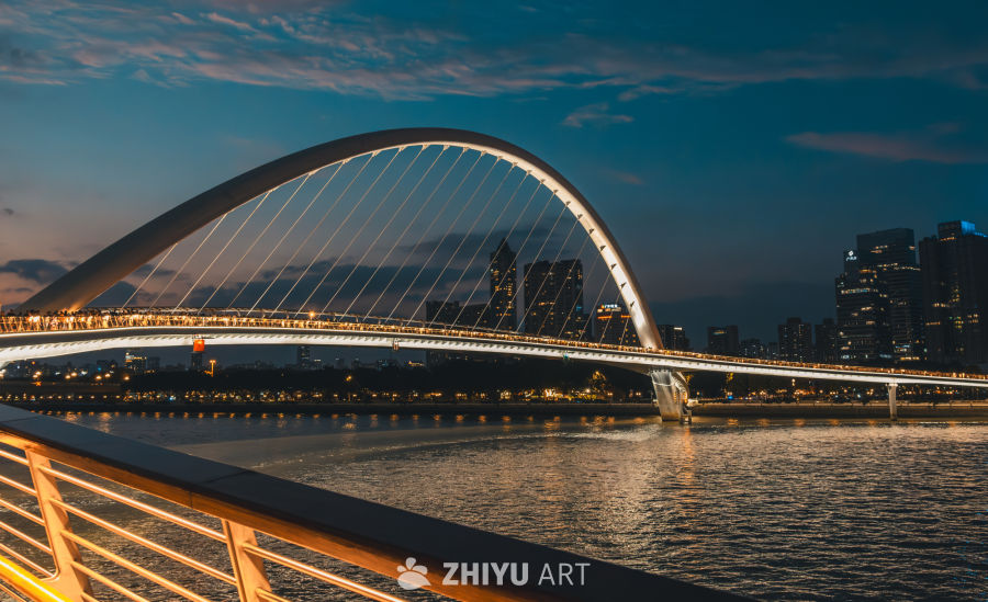 海心桥夜景