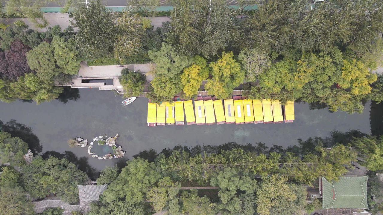 航拍山东济南护城河