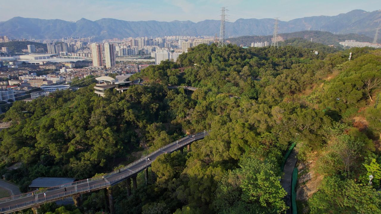 航拍福州金鸡山公园景观 3