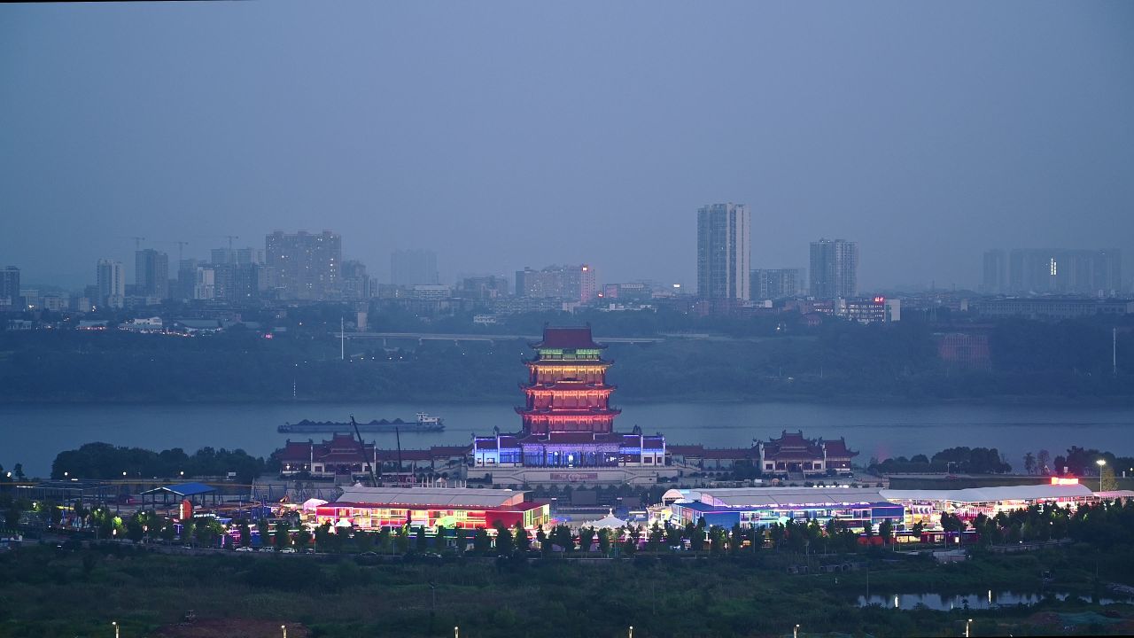 万楼点亮瞬间