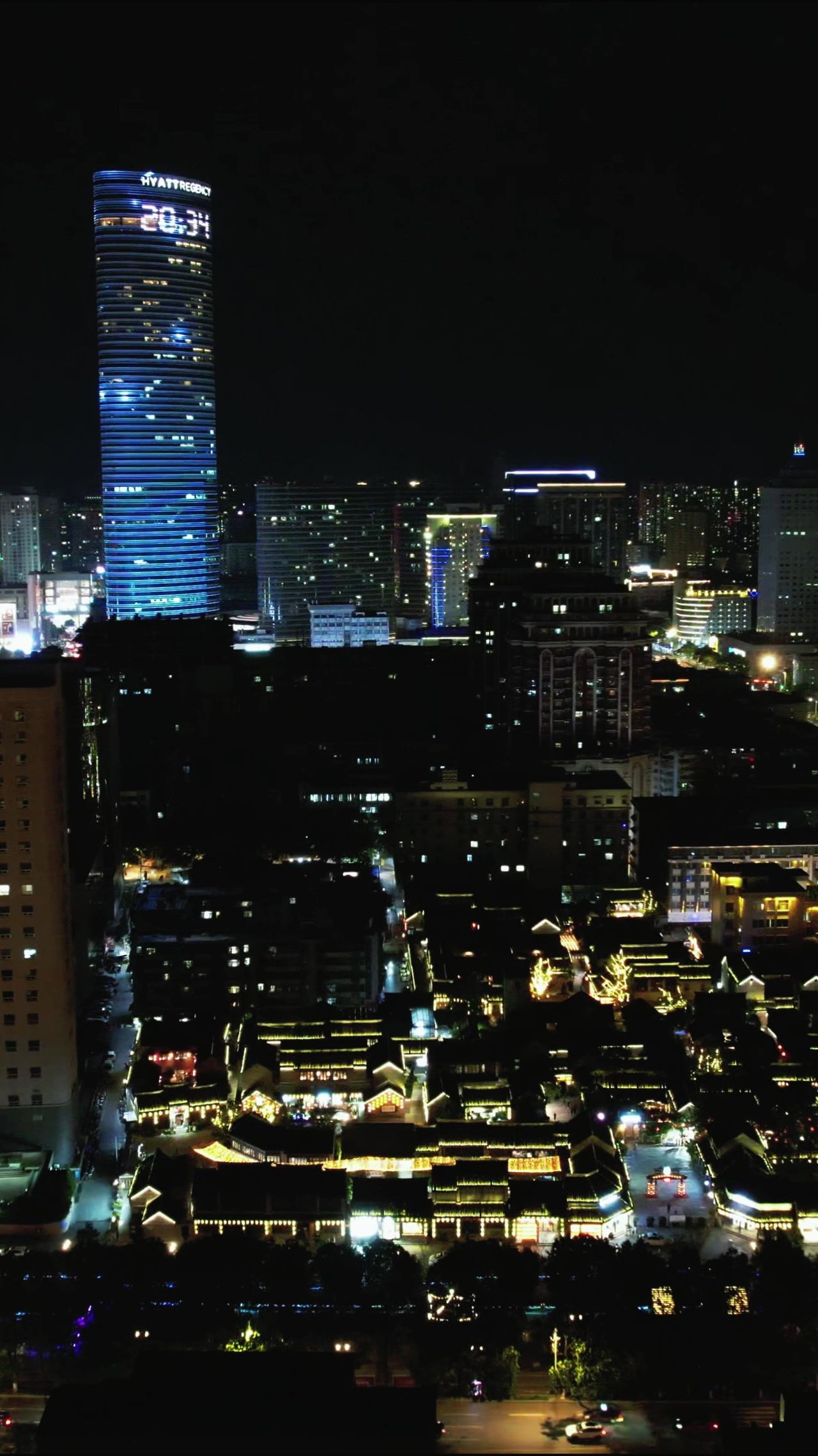 江苏徐州城市夜景灯光竖屏航拍