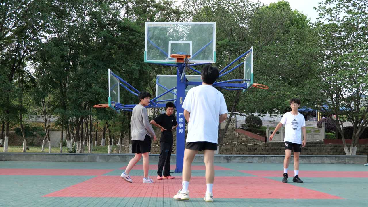 城市一角 32