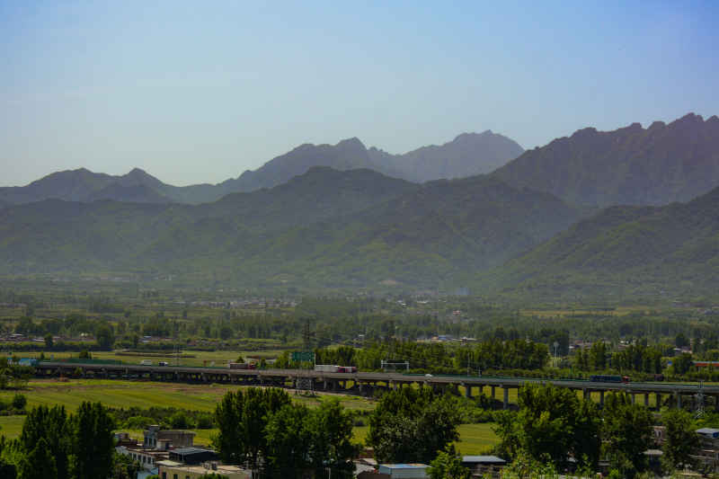秦岭脚下