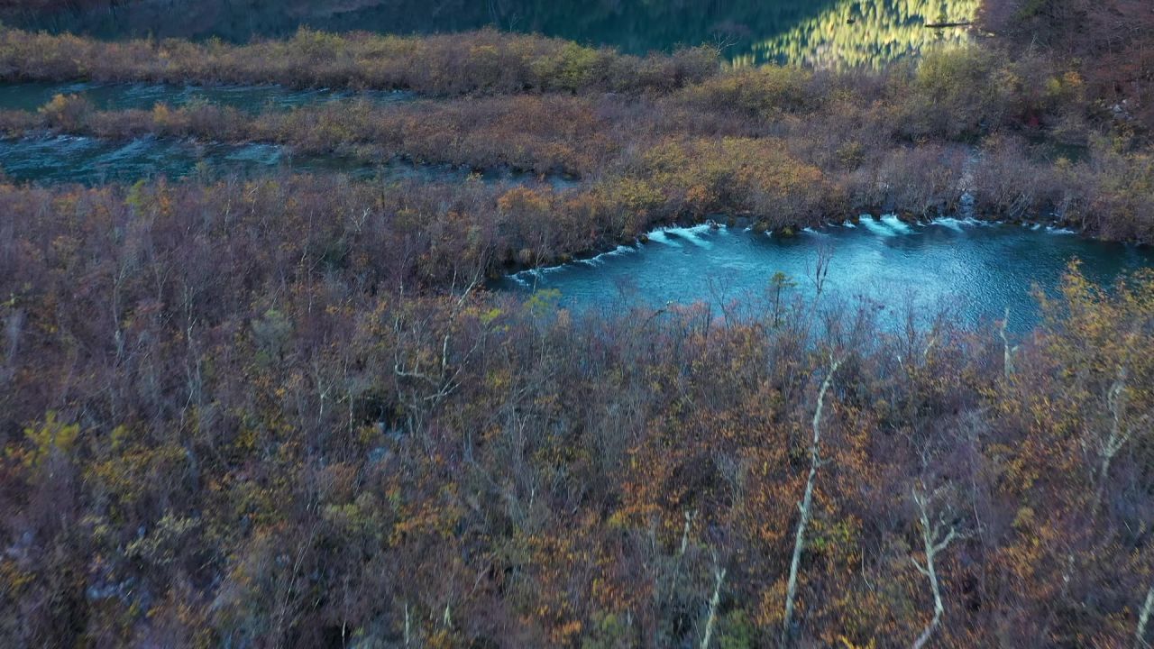 航拍九寨沟珍珠滩瀑布秋景