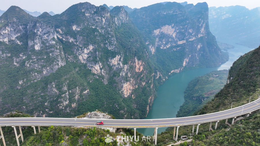 航拍山区公路  贵州关兴公路 12