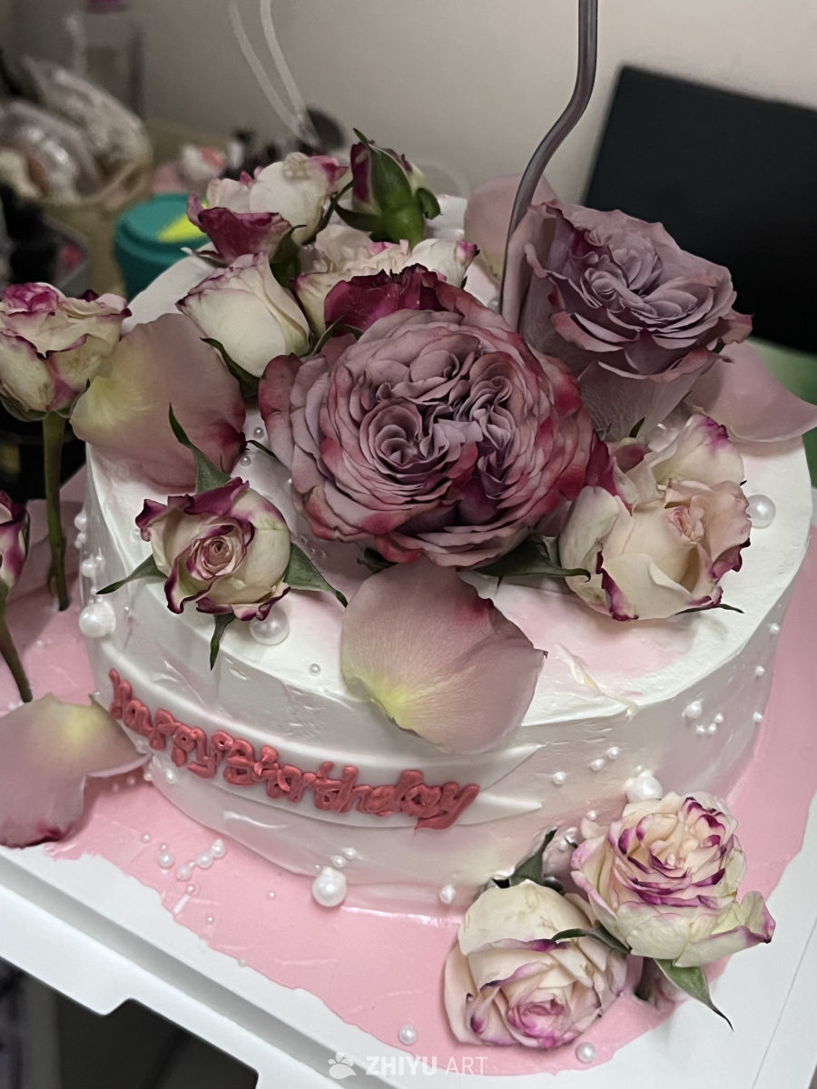 粉色玫瑰生日蛋糕