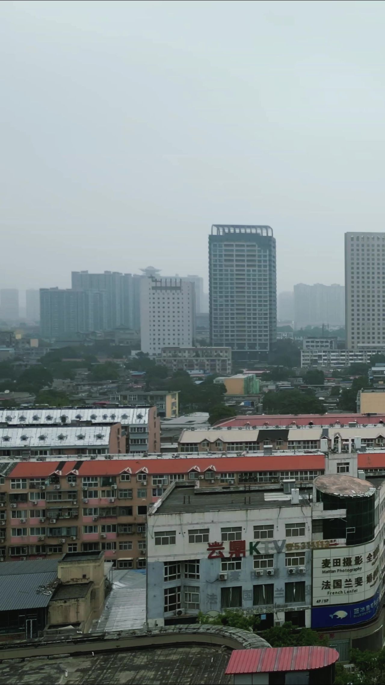 河北邯郸城市风光竖屏航拍 