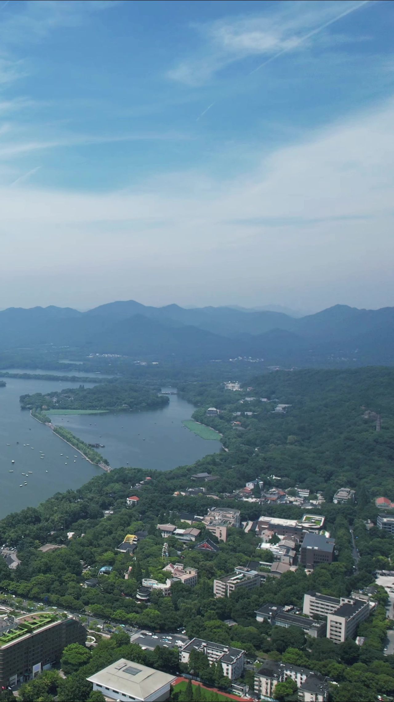 浙江杭州城市大景西湖竖屏航拍 