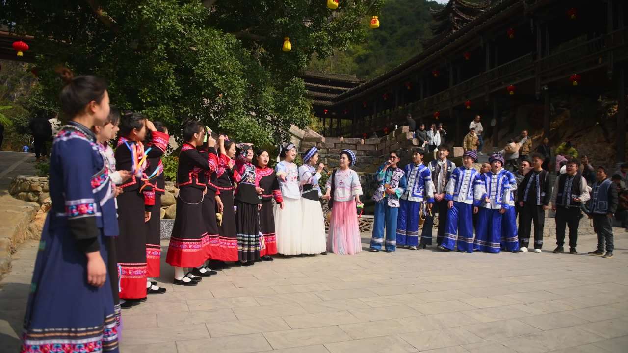 4k布依族青年男女唱山歌  山歌对唱