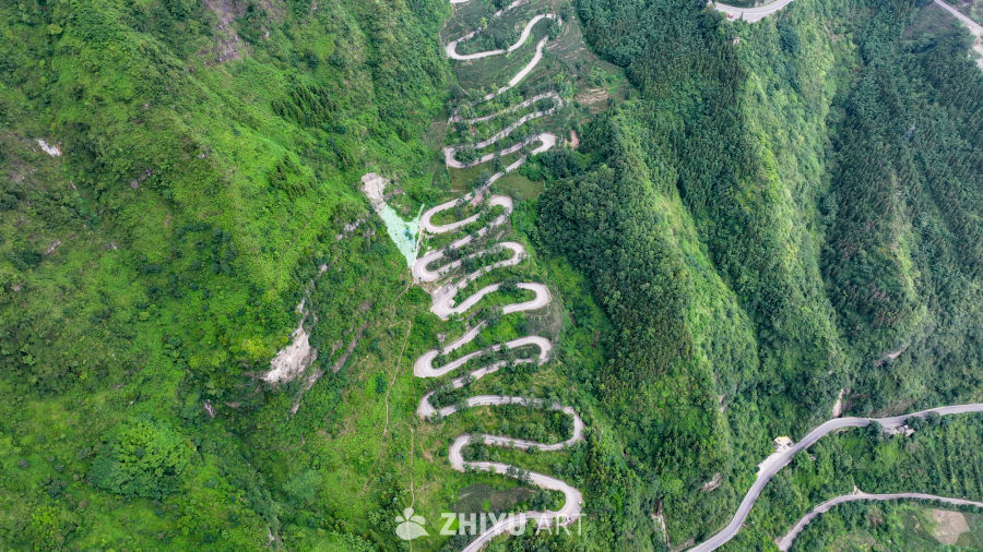 贵州晴隆二十四道拐公路 7