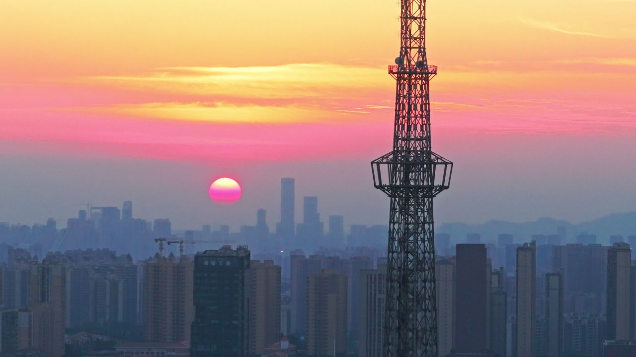 城市日落风光航拍