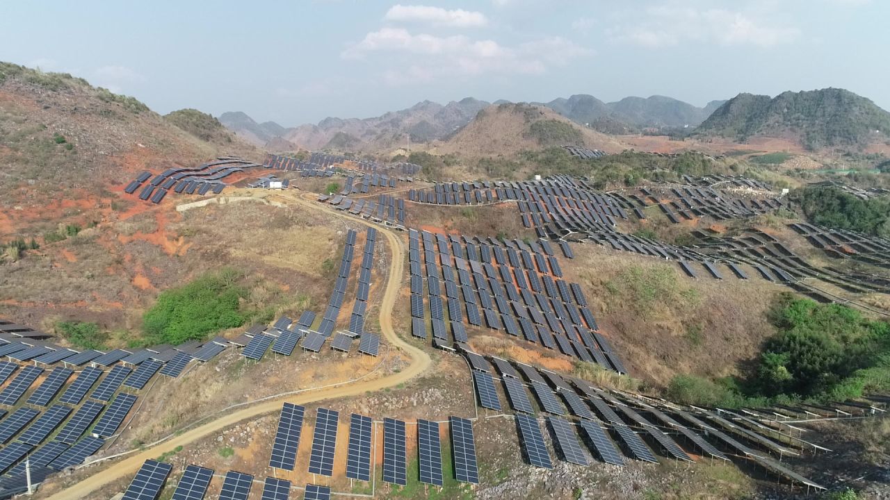 光伏太阳能板基地航拍 云南文山