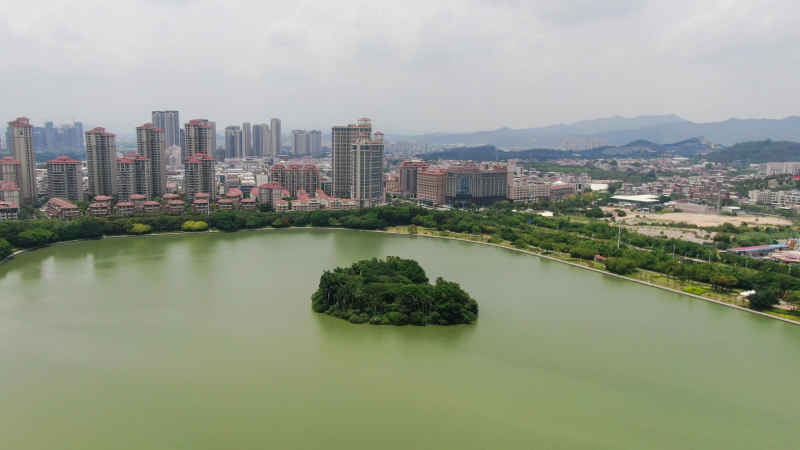  航拍福建泉州西湖公园