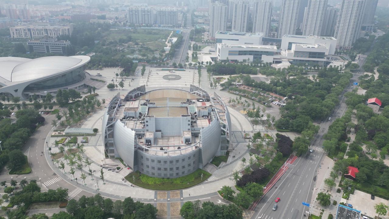  航拍山东菏泽牡丹广场菏泽大剧院
