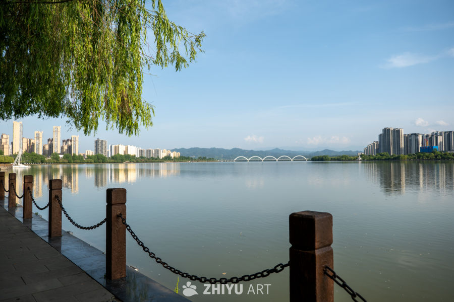 江边美景及帆船 12