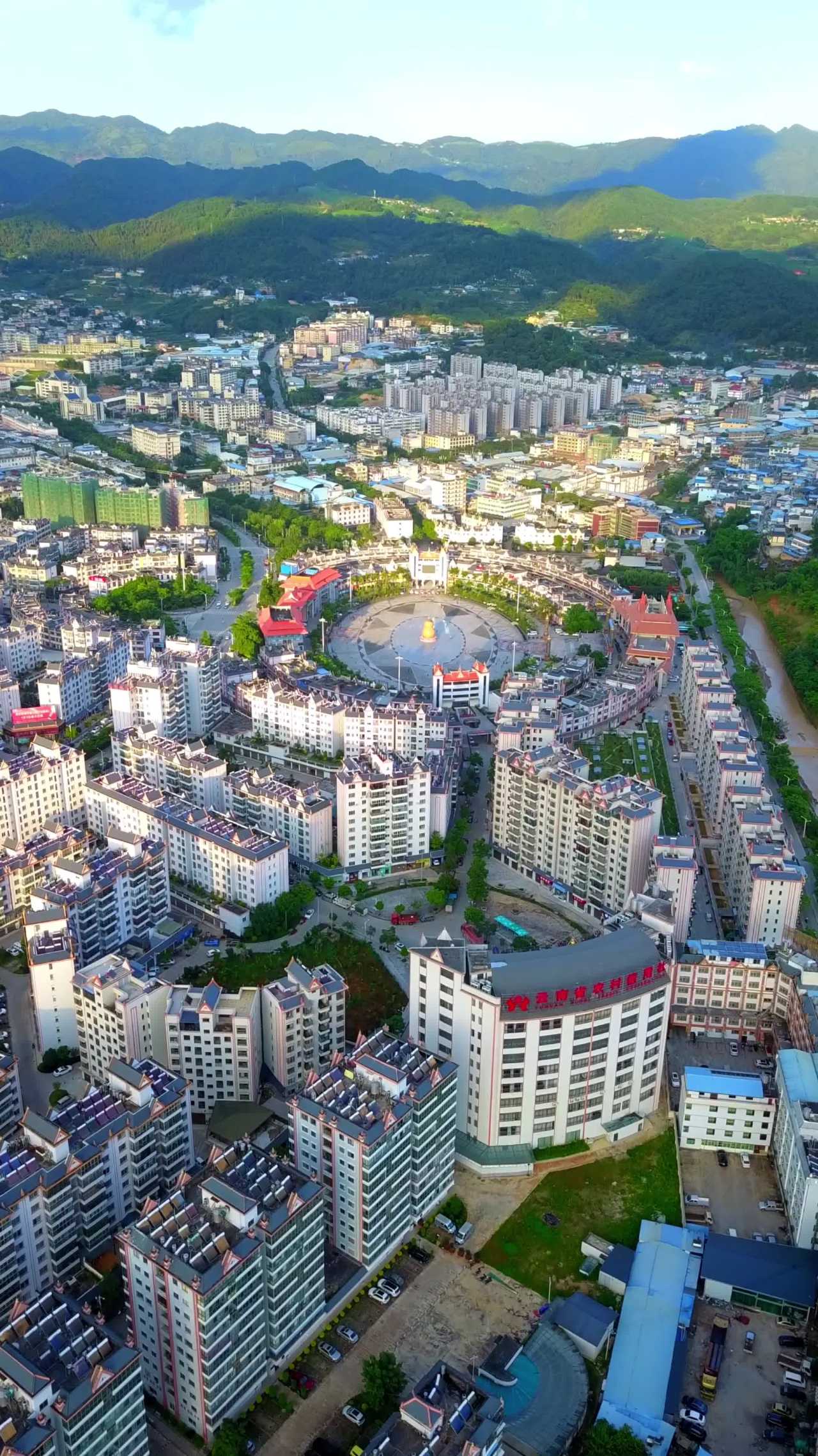竖屏澜沧县城-1