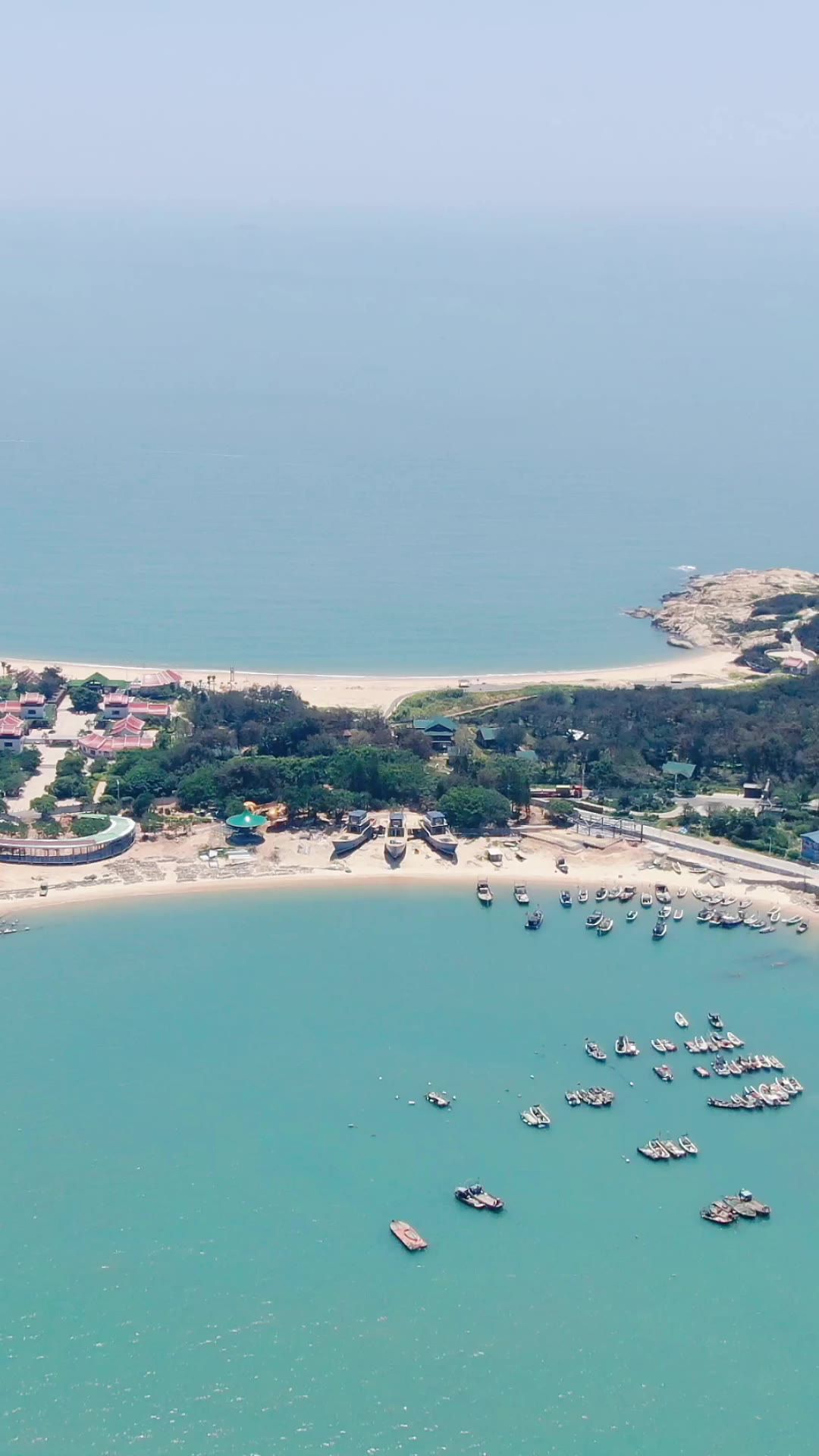 旅游景区福建湄洲岛5A景区竖屏航拍