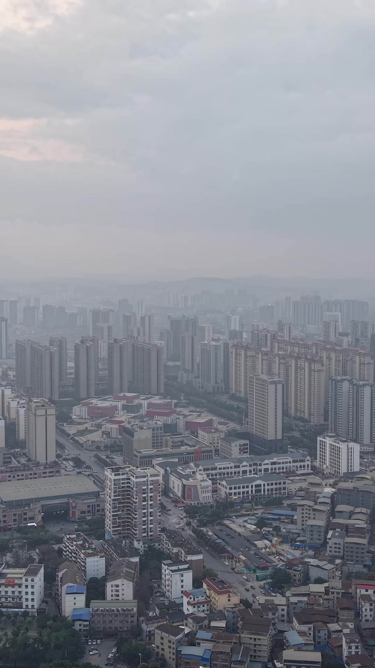 城市全景黄昏时分