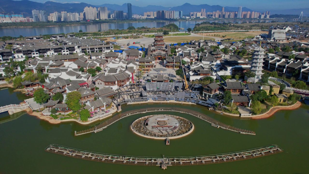 航拍福州闽越水镇景观 