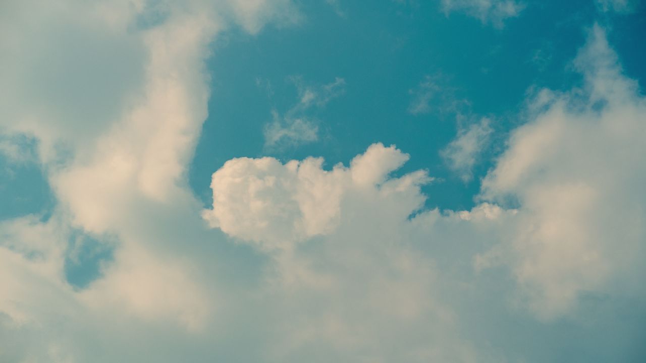 蓝天白云天空乌云天气象风云变幻