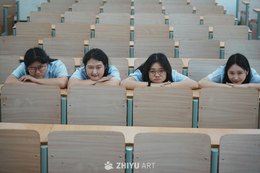 青春课堂的疲惫时光