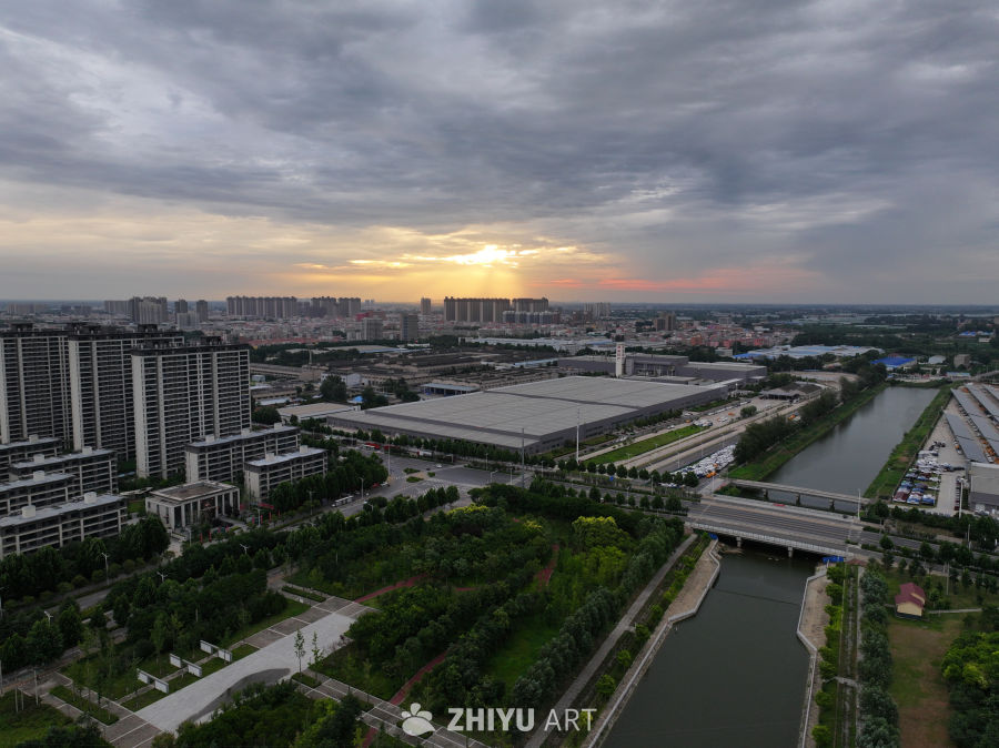 城市日落全景