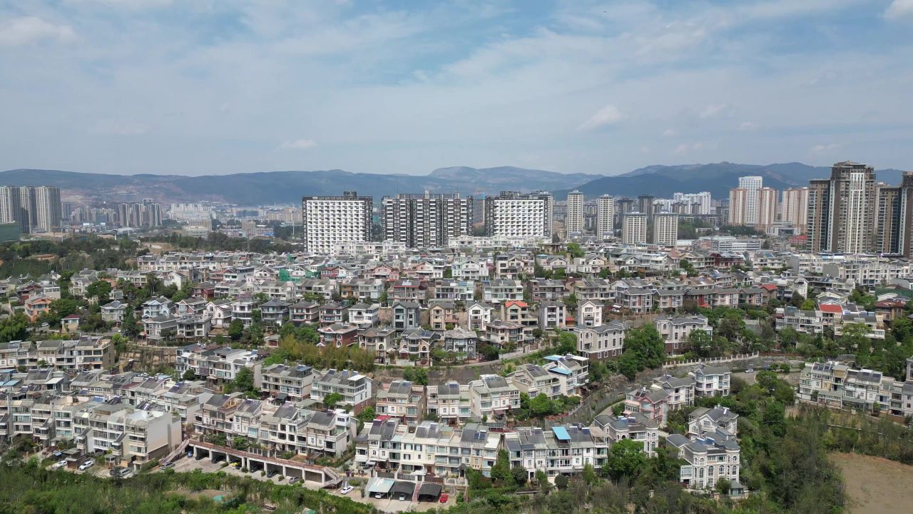 城市高档住宅小区航拍云南昆明