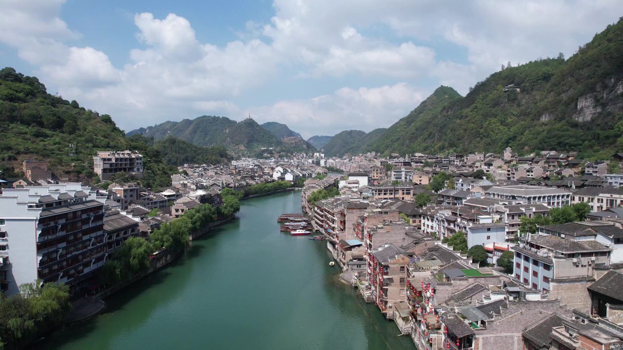贵州黔东南镇远古镇5A景区航拍  