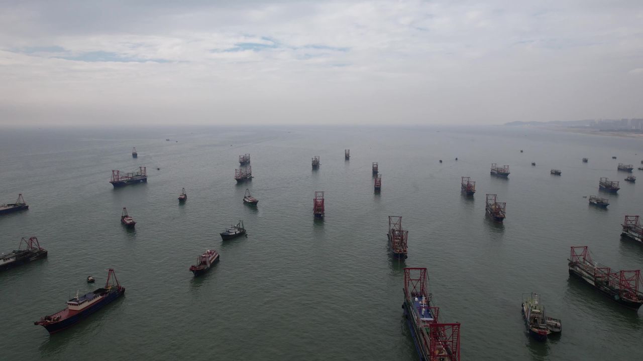 海边渔船广西北海海边风光航拍  