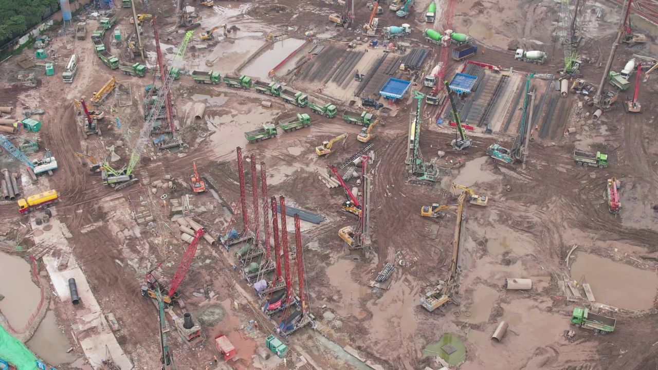 城市高楼建筑施工工地航拍 